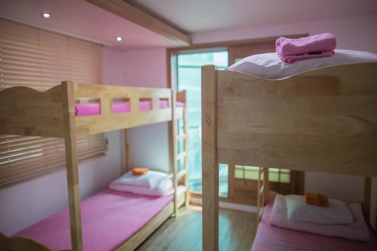 My Mother Guesthouse Jeju 2*,